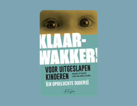 Kaft boek Klaarwakker met oogjes van baby